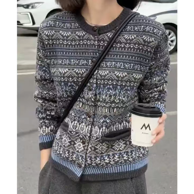 【轻奢高端定制】冬季新款韩版圆领单排扣绵羊毛针织开衫JP-9870