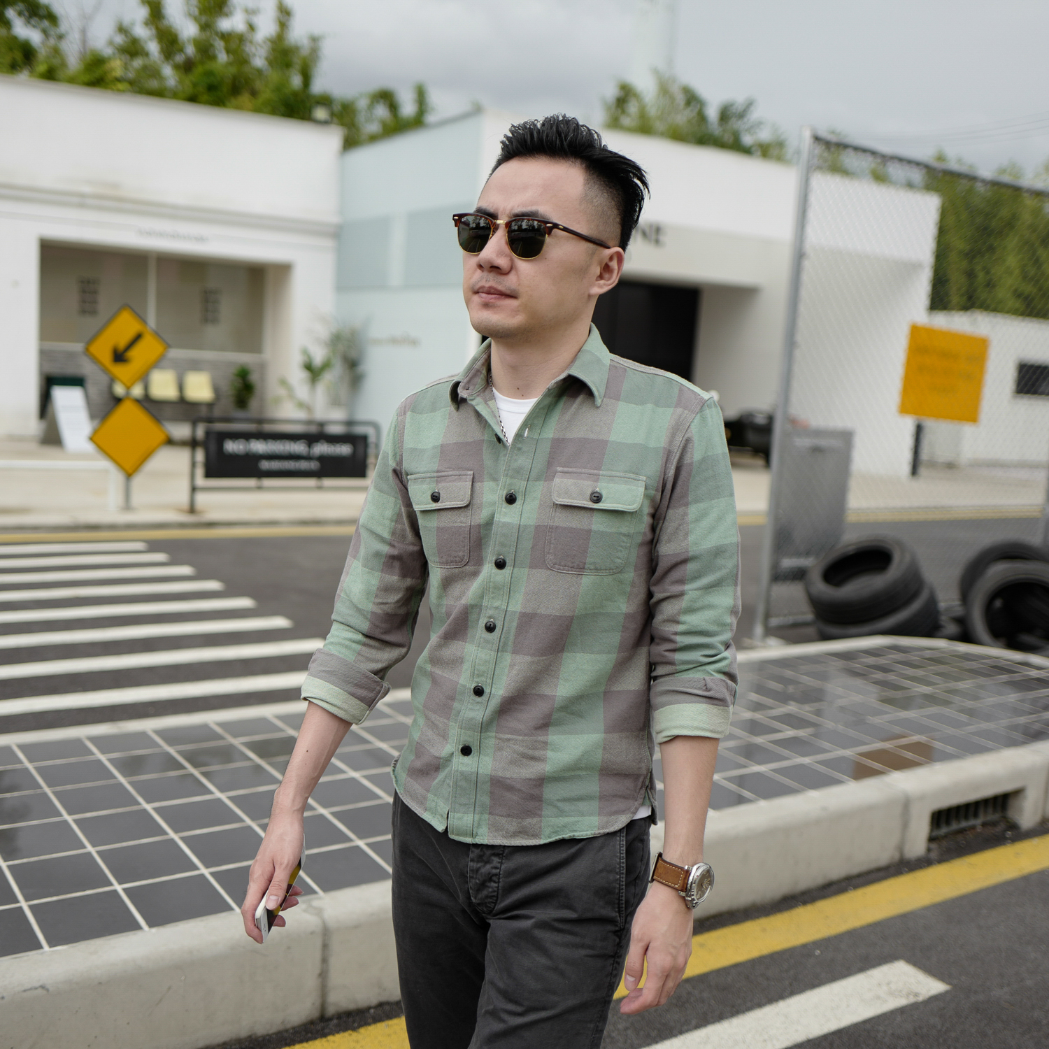 复古厚款灰绿色长袖休闲衬衣