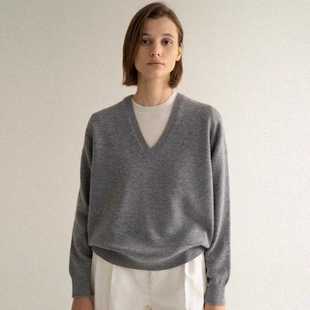 MOONDAL 2025年毛衣女秋冬新款慵懒风简约宽松V领羊毛羊绒针织衫