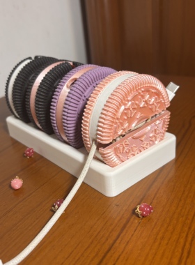 黑奥利奥饼干数据线夹收纳盒子摆件理线器创意桌面手机充电线固定