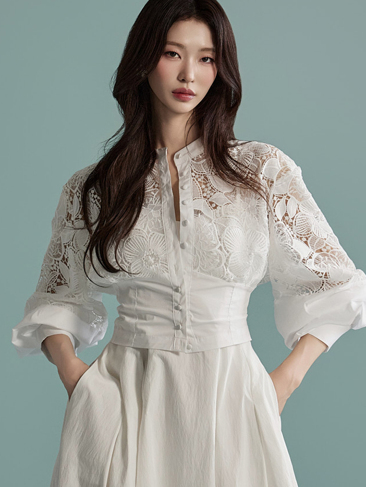 DINT韩国代购2024夏新款女装 镂空刺绣高腰长袖蕾丝衬衫衬衣B2950