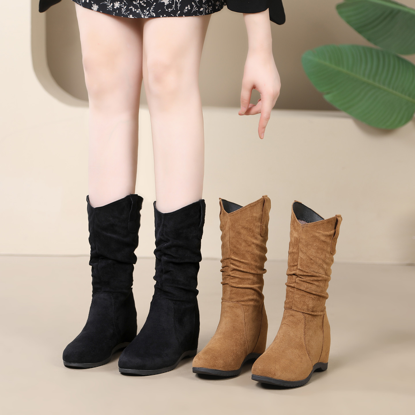 小个子内增高堆堆中筒靴女2025新款秋冬英伦风厚底增高绒面马丁靴