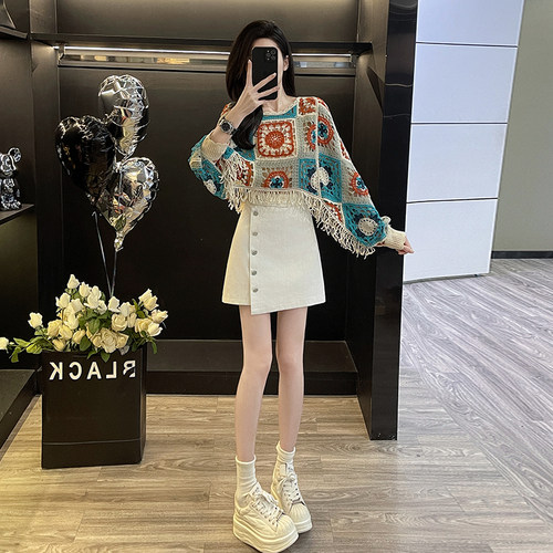 民族风休闲时尚套装女春秋蝙蝠袖针织披肩白色牛仔短裙减龄两件套