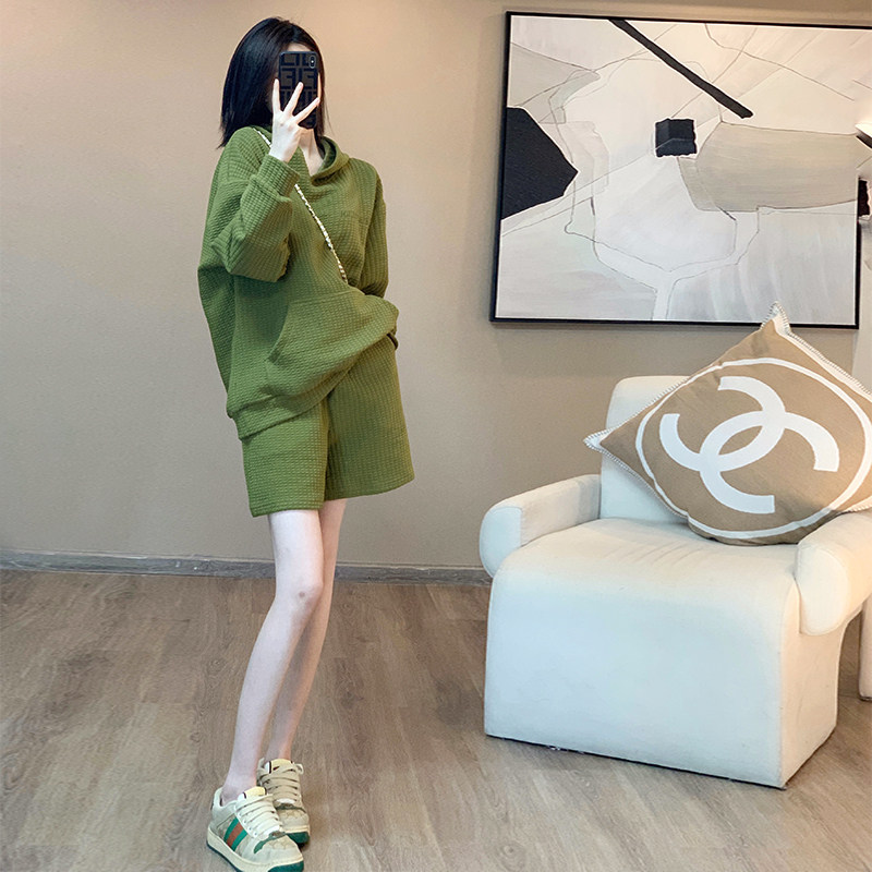 港风复古运动休闲套装女春秋时尚洋气减龄炸街宽松卫衣短裤两件套,女装/女士精品,大码套装,淘宝优惠券,粉丝福利购,淘宝优惠卷