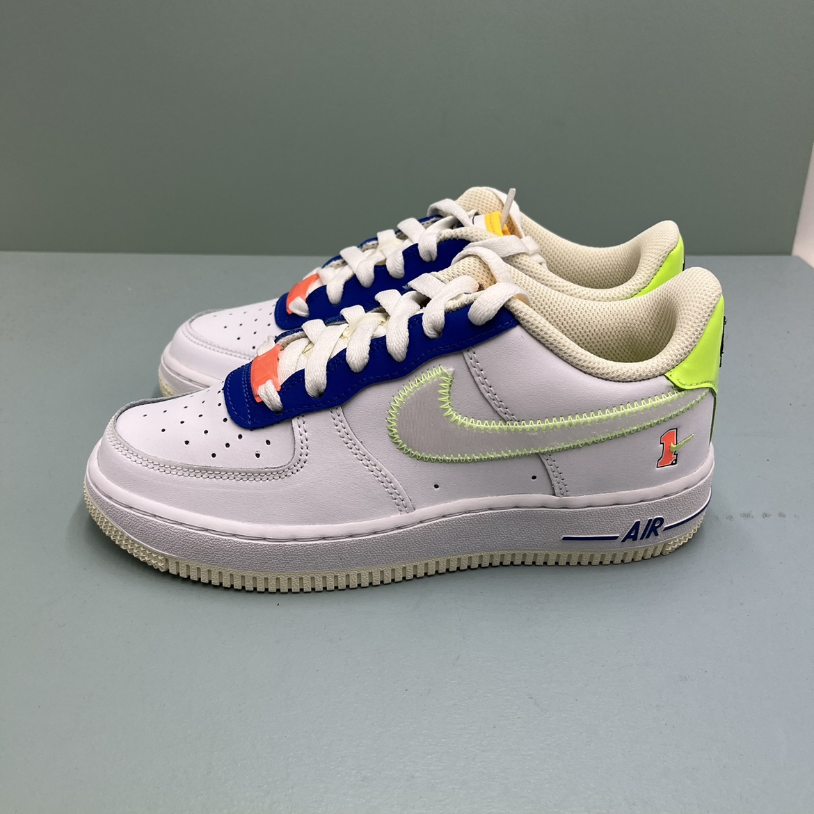 Nike Air Force 1 AF1白色女子低帮空军一号低帮板鞋FB1393-111