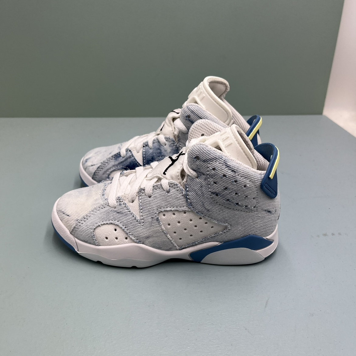 楠得体育Air Jordan 6 RETRO AJ6水洗丹宁儿童篮球鞋DX6177-100