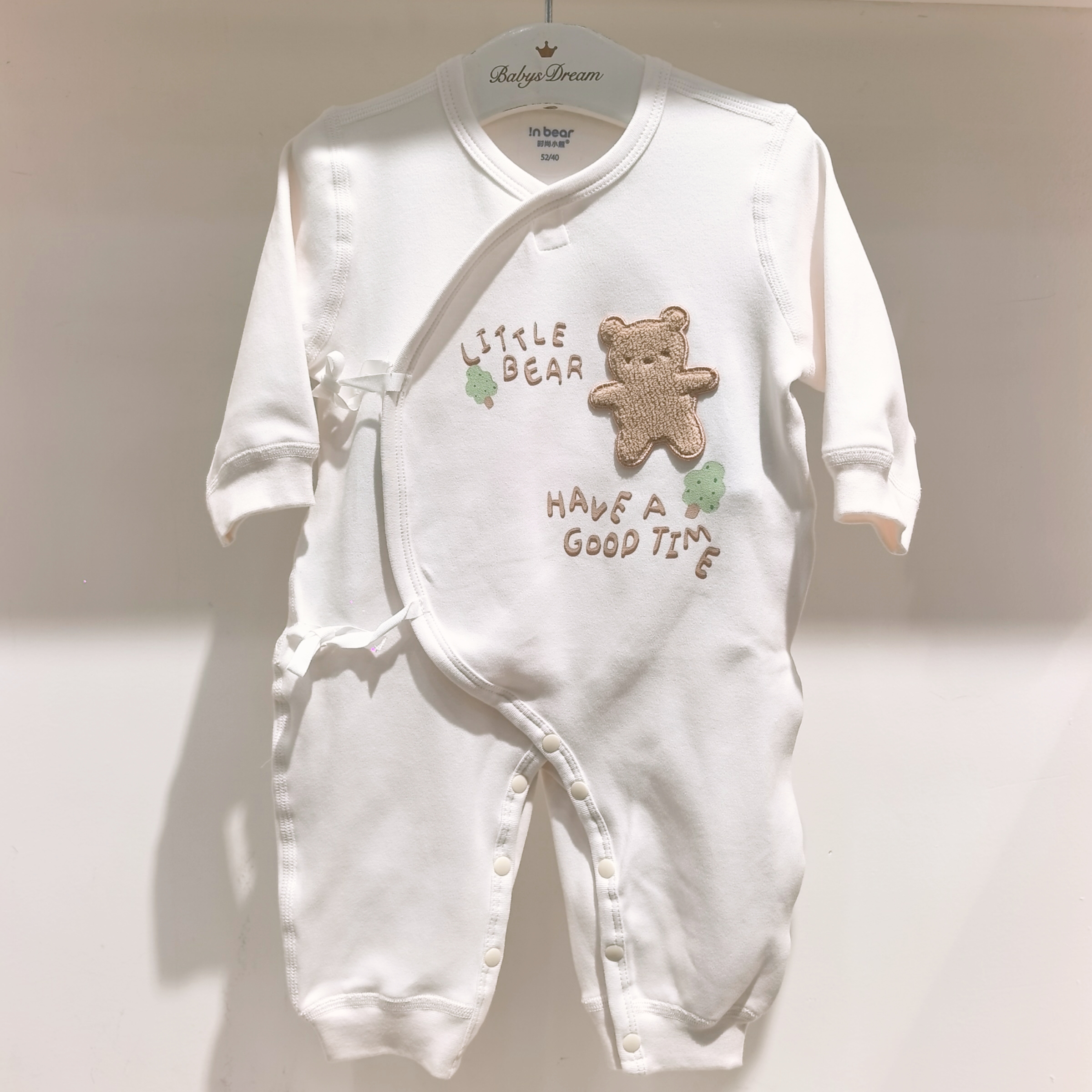 时尚小熊初生婴儿连体衣春秋冬纯棉和尚服新生儿蝴蝶衣斜系带满月