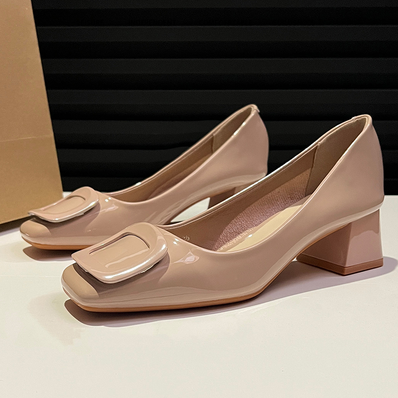 2025年春季新款方头粗跟单鞋