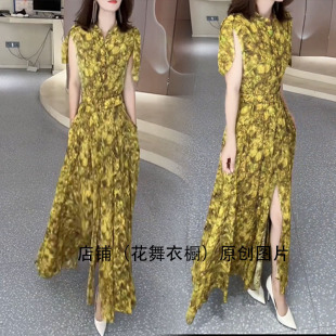 气质名媛2026夏季新款黄色印花连衣裙女V领无袖收腰开叉长裙气质