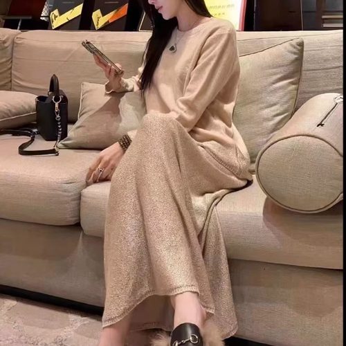 星汉灿烂.纯羊绒珠片特种纱闪亮针织衫/鱼尾长半裙 套装