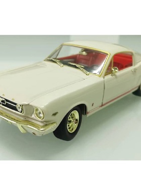 M2 1/24 福特 野马 Fastback 289 V8 1965 肌肉车 金色 特别版
