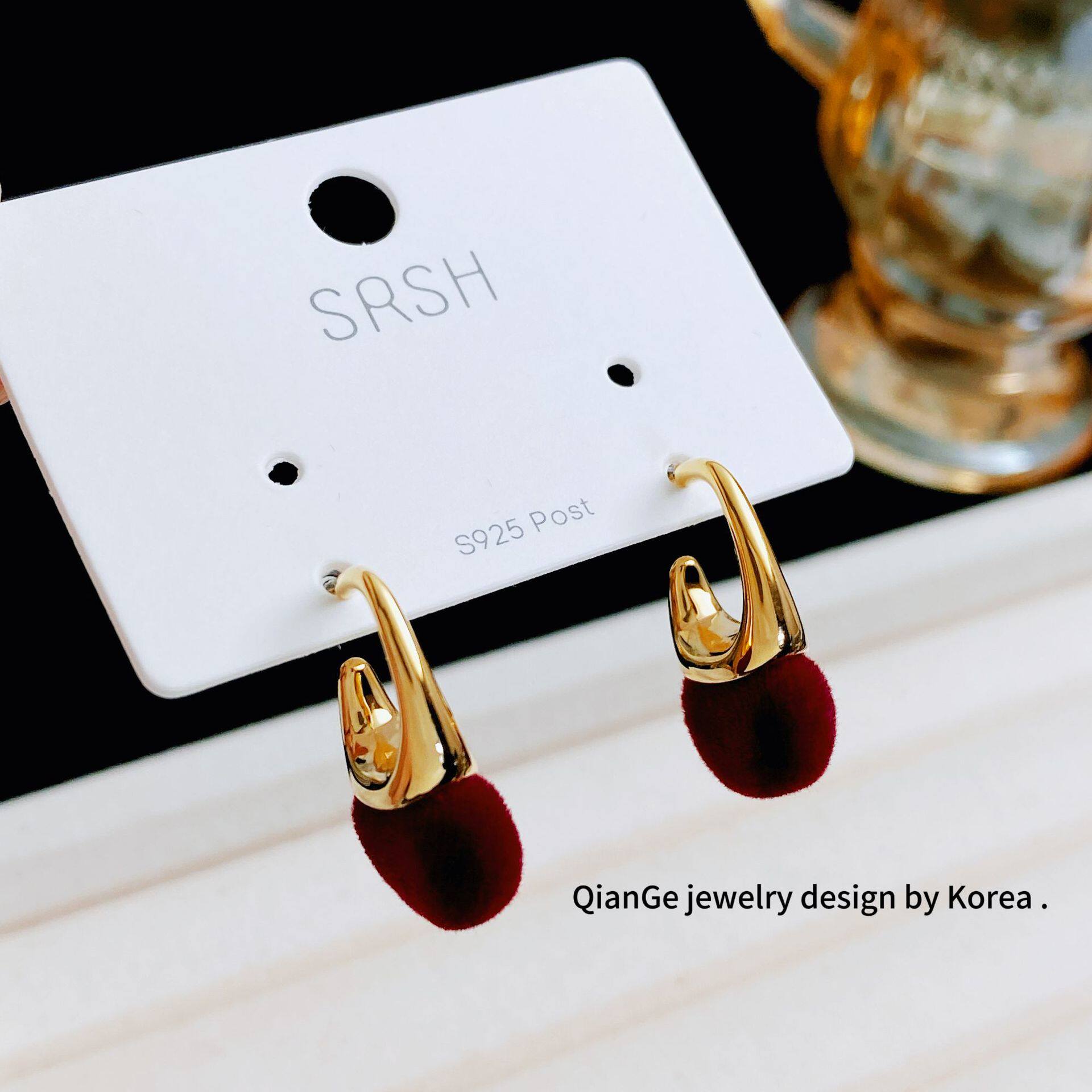 SRSH上人上禾 秋冬新款红色植绒几何耳钉女 s925银针时尚气质耳饰