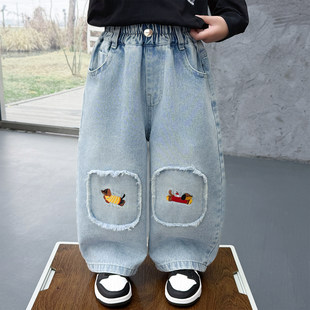 男童牛仔裤春秋2026新款潮酷男孩时尚阔腿裤韩系百搭刺绣卡通长裤