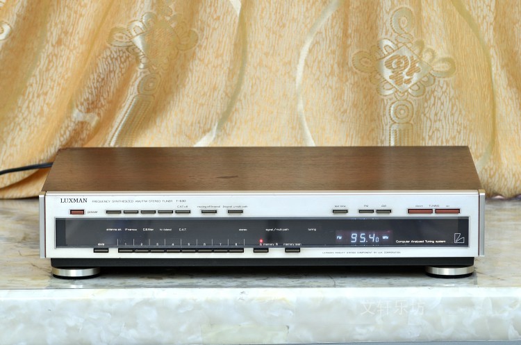原装进口LUXMAN /力士T-530收音机 一代名机 100伏