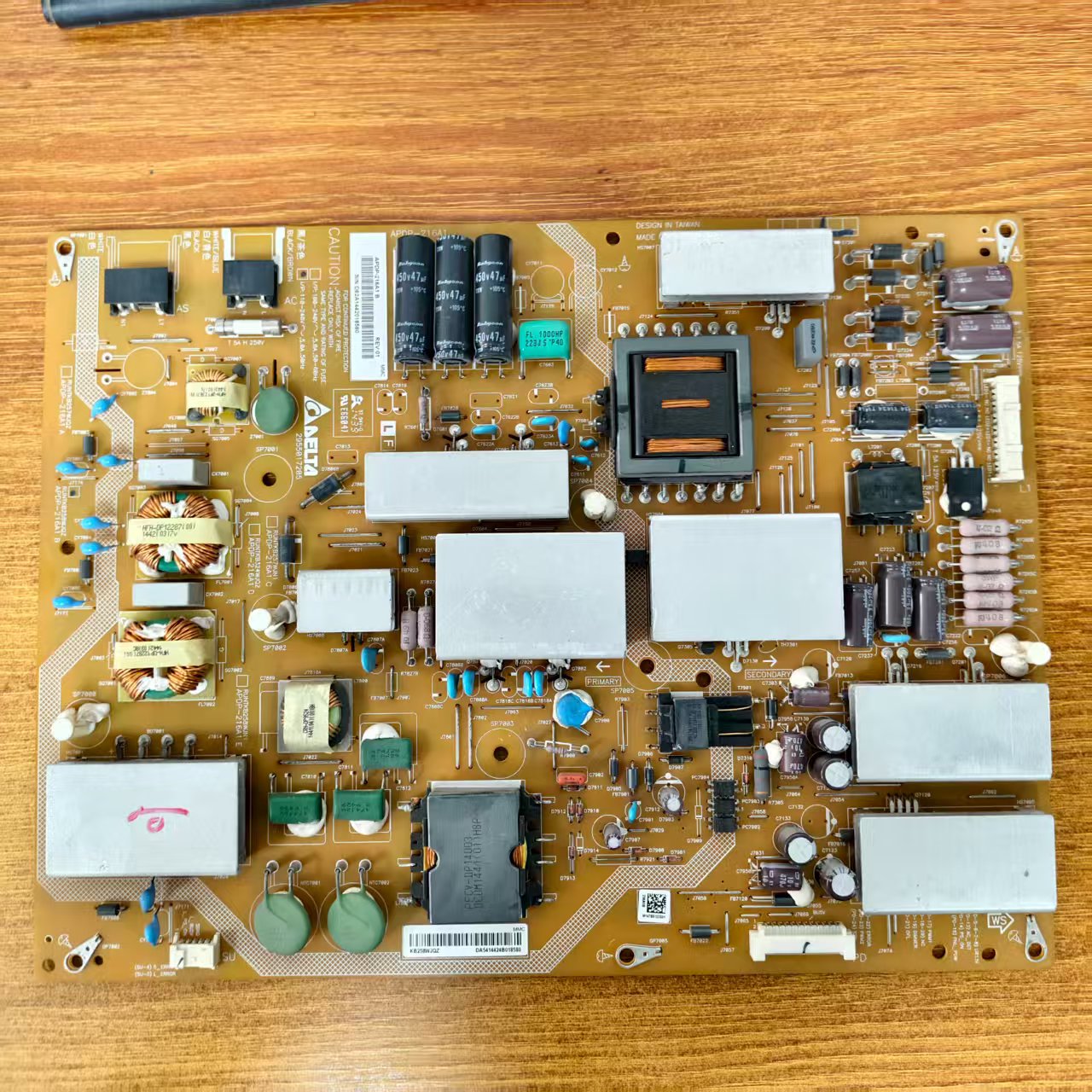 夏普LCD-60UE20A60UF30A电源板