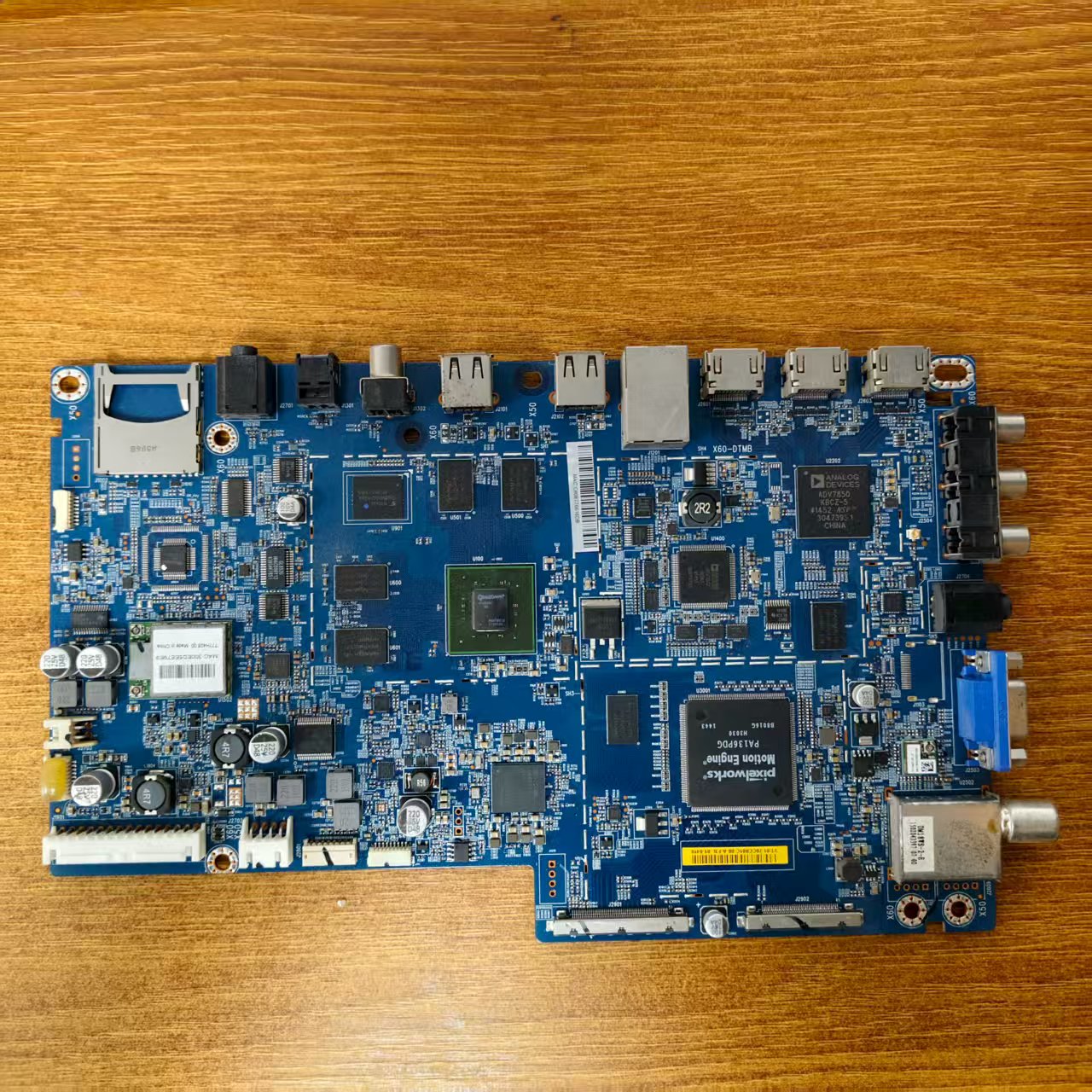 原装乐视LetvMax70电视主板