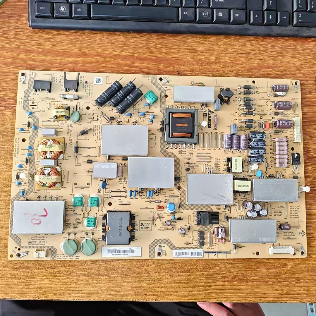 夏普 LCD-70UE20A/UD30A电源板APDP-267A1 B RUNTKB256WJQZ实物图