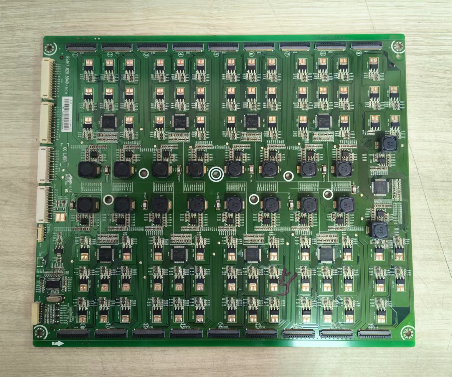 海信LED55XT900X3DU恒流板