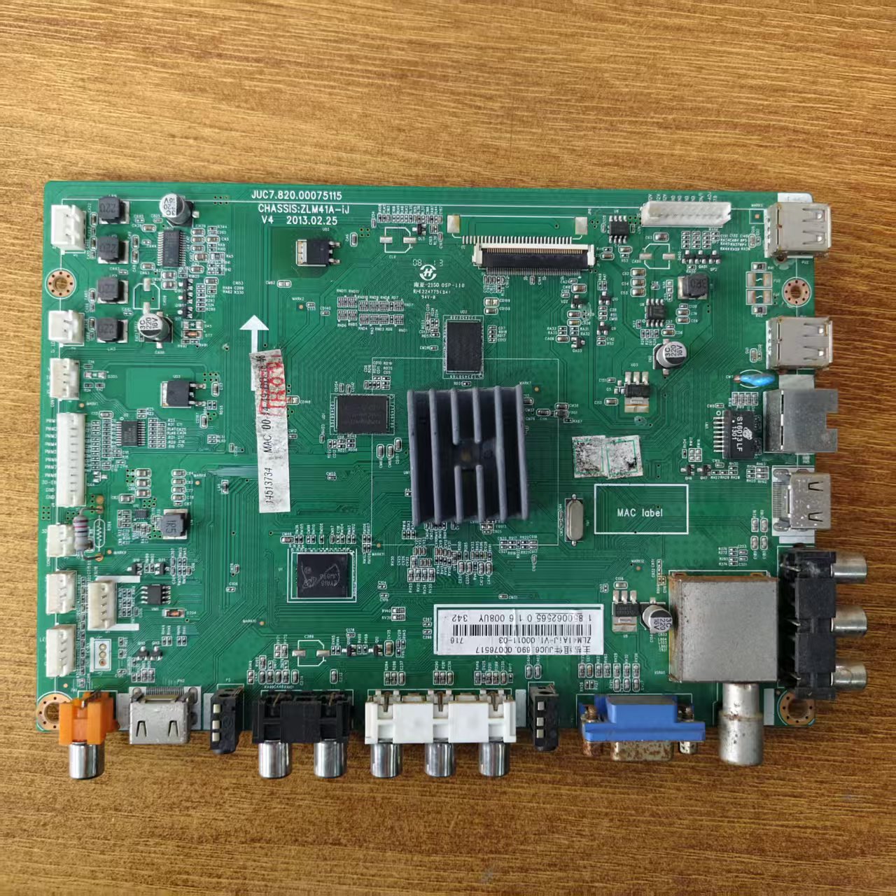 原装长虹3D46C2000I主板