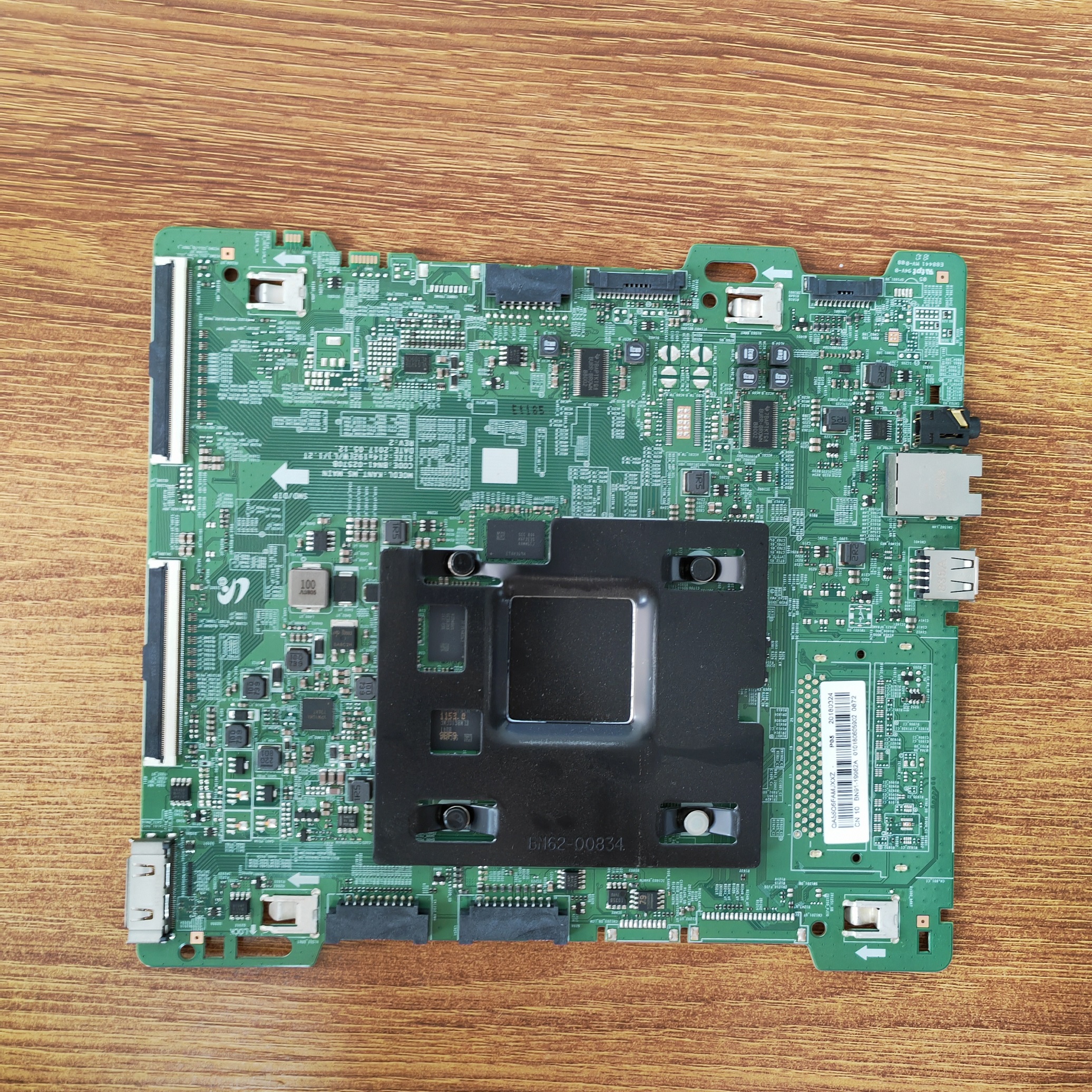 三星QA55Q6FAMJXXZ主板