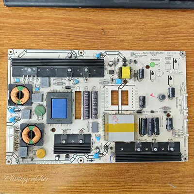 原装海信 电视LED42K11P LED46K16X3D电源板RSAG7.820.1913实物图