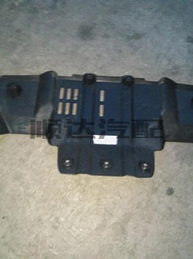 b40LPLUS bj40LPLUS北京汽车b40LPLUS发动机护板