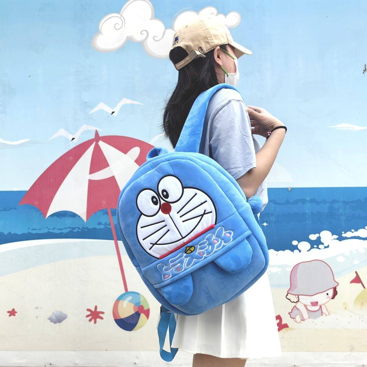 ins叮当猫可爱大容量毛绒背包机器猫蓝胖子双肩包初中小学生书包