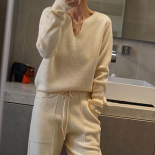 竖螺纹V领羊绒衫 温柔气质 女秋冬套头纯羊绒毛衣3色 一件 chao美