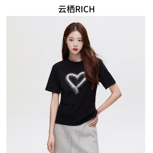 云栖RICH2026夏季新款烫钻正肩T恤透气亲肤软糯显瘦短袖女上衣