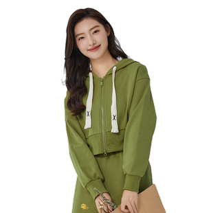 highday轩日2026春季新款连帽上衣女短款长袖修身卫衣纯色外套