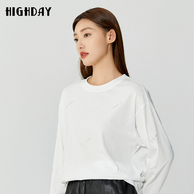 轩日长袖中长款打底白色T恤