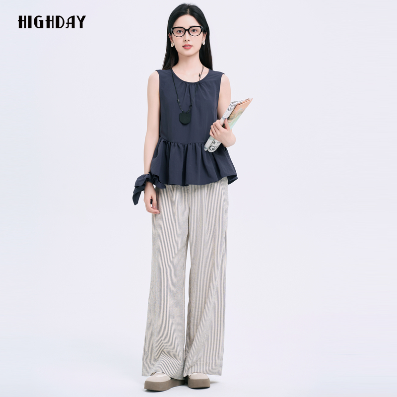 轩日无袖背心上衣+休闲条纹长裤