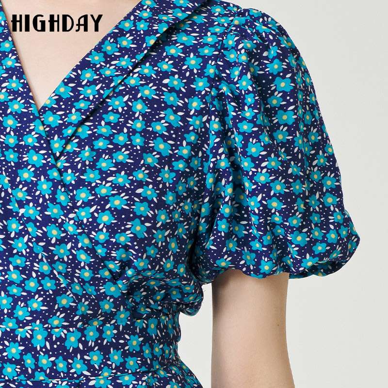 轩日V领碎花茶歇裙连衣裙