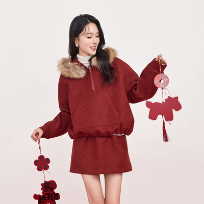 轩日厚毛领卫衣+加绒短裙两件套