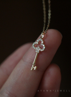 S925纯银镀14K金项链古董感小钻钥匙吊坠轻奢法式复古K金坠锁骨链