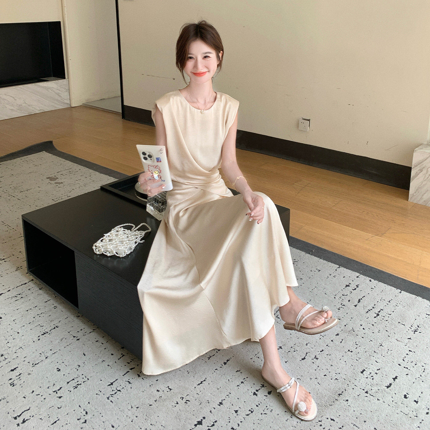 香槟色贵气感御姐穿搭套装女夏2025新款收腰缎面背心半身裙两件套,女装连衣裙,浙宝139