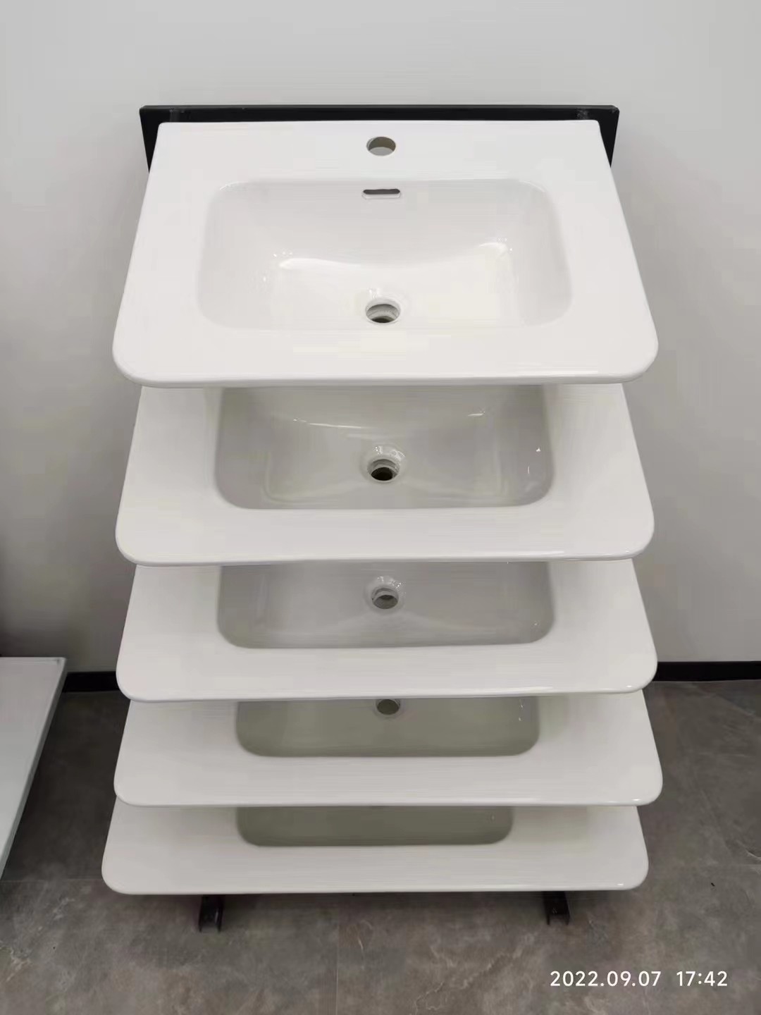 新款陶瓷一体实心薄边盆圆角可定制洗脸盆阳台洗手盆可丽耐同款