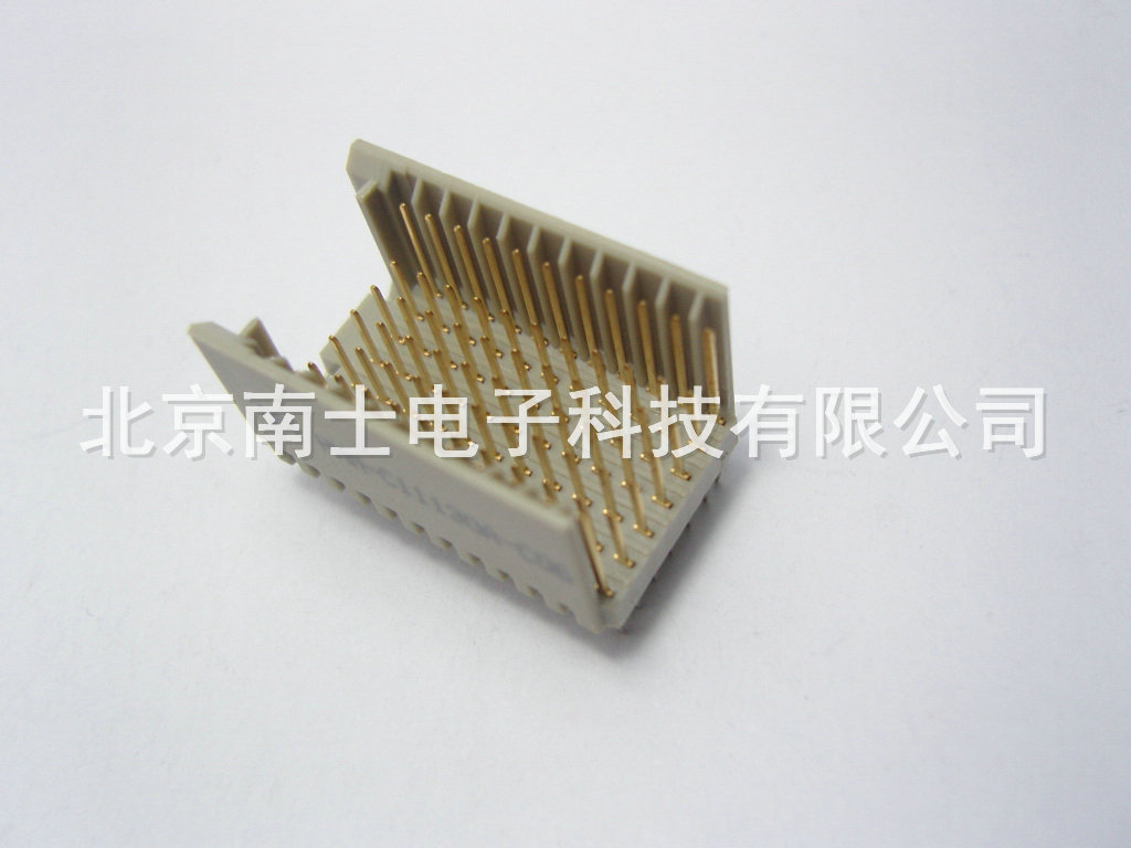 台湾 CPCI 2.0连接器 兼容ERNI 053009 55P 5*11 C型公座 带屏蔽