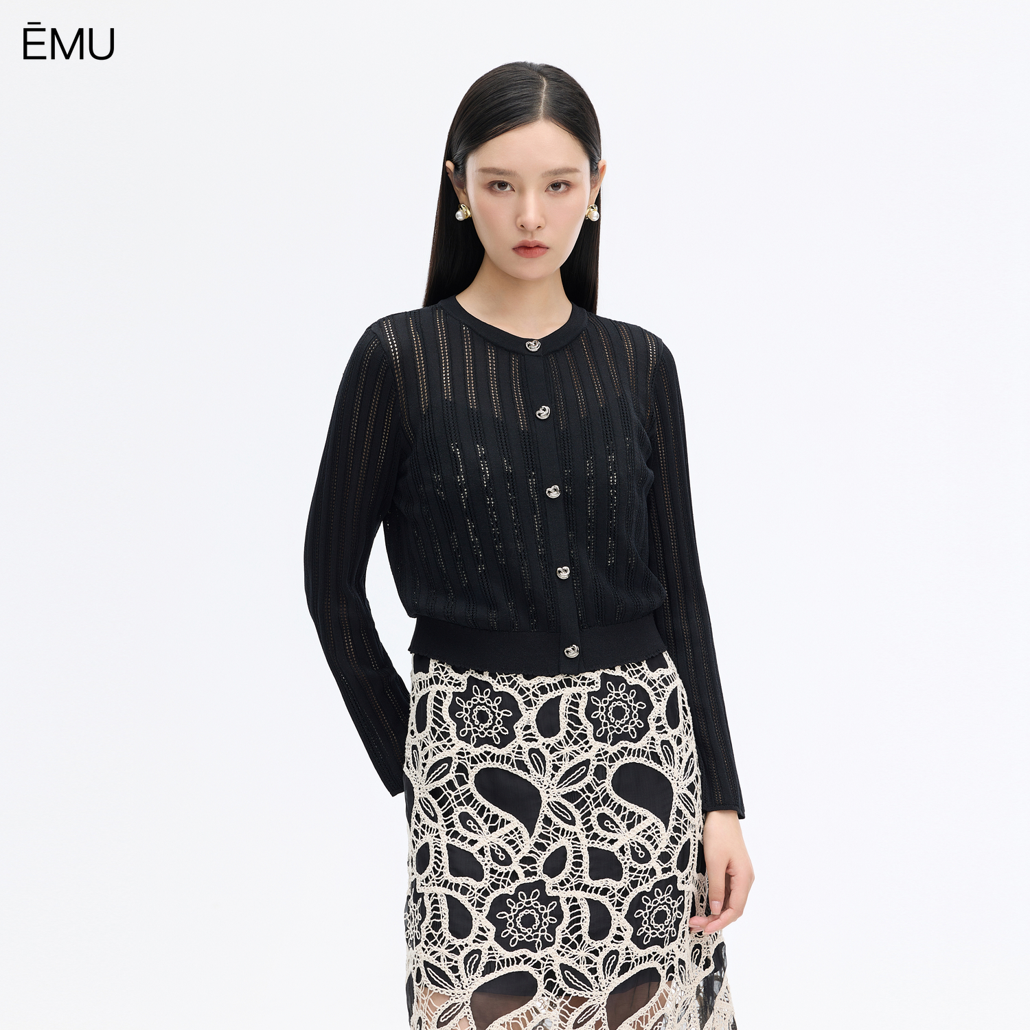 依妙EMU时尚毛织外套2025秋季圆领纽扣网眼长袖高雅贵气上衣