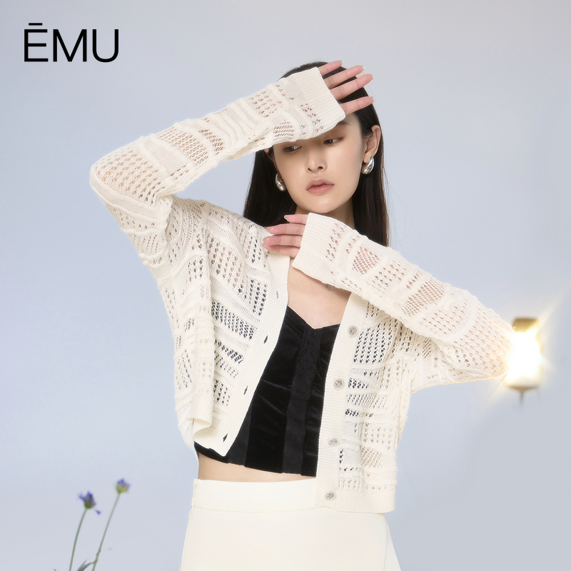 依妙EMU圆领镂空针织开衫女2025夏季新款宽松薄款外搭短上衣