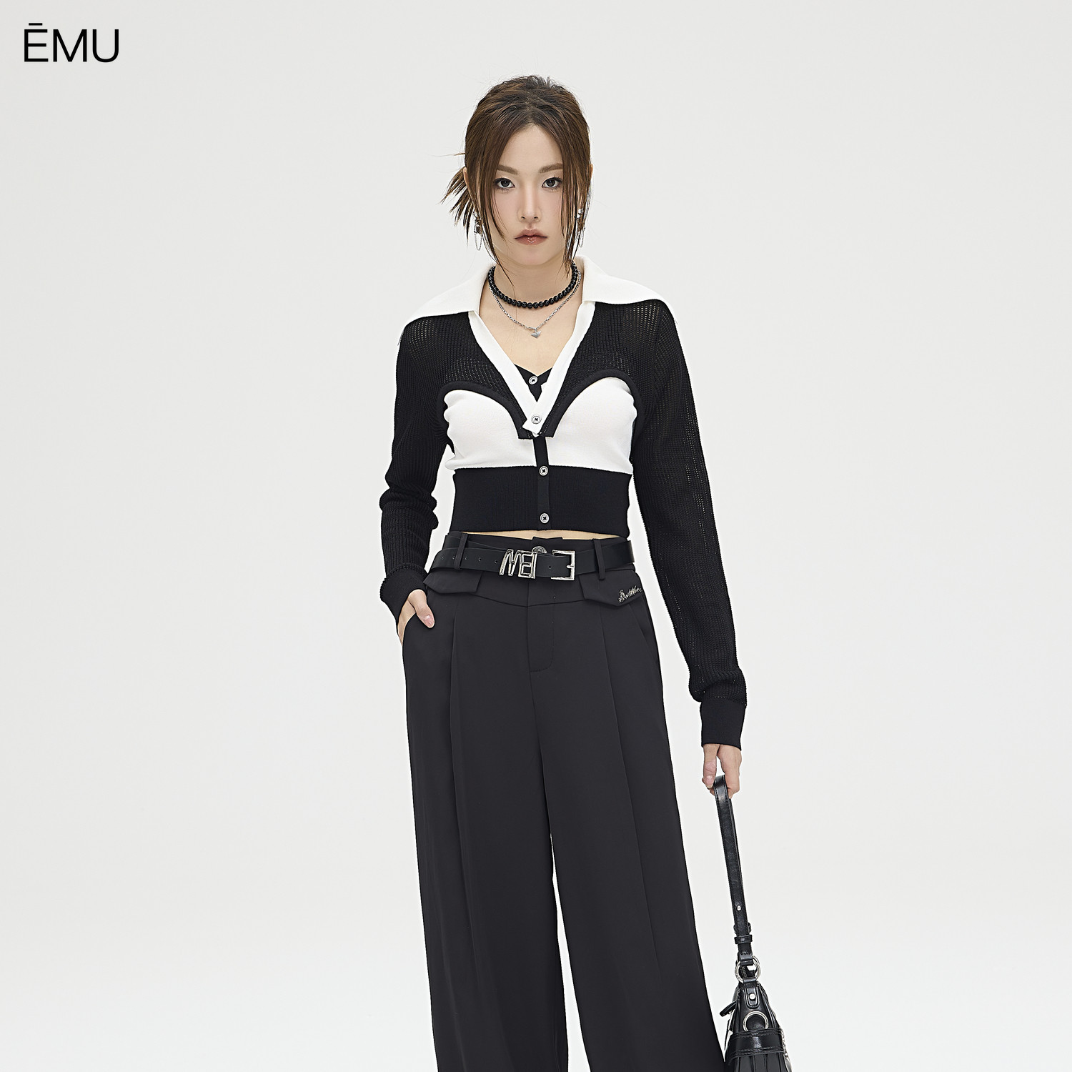 依妙EMU黑白撞色吊带两件套毛织上衣2025秋季镂空细带套头针织衫