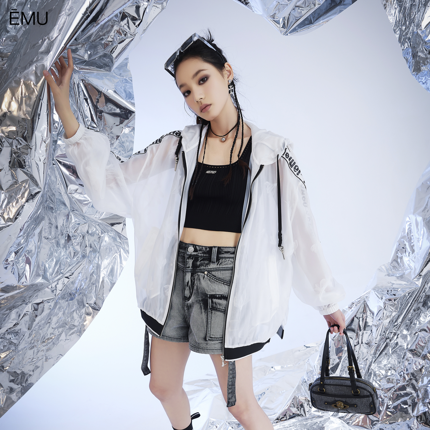 依妙EMU透视宽松连帽外套时尚户外休闲运动轻便边条撞色外套