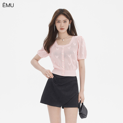 依妙EMU方领泡泡袖毛织上衣2025夏季方领泡泡短袖针织短衫