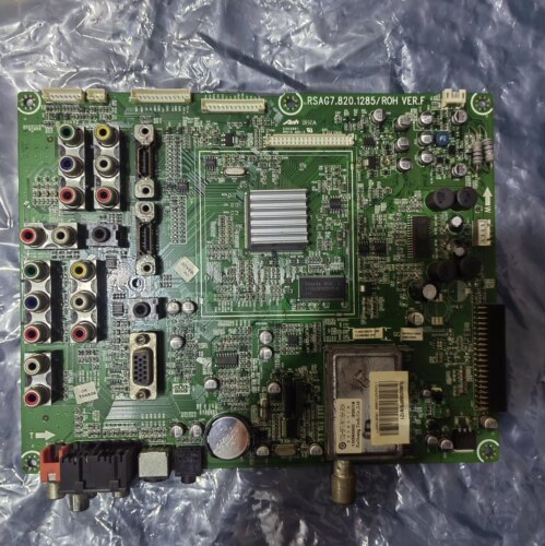 原海信TLM42V68PR（BOM1)114808主板RSAG7.820.1285屏V420H1-L11
