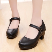 中跟粗跟一字扣单鞋 女大小码 真皮圆头浅口皮鞋 44中老年妈妈鞋