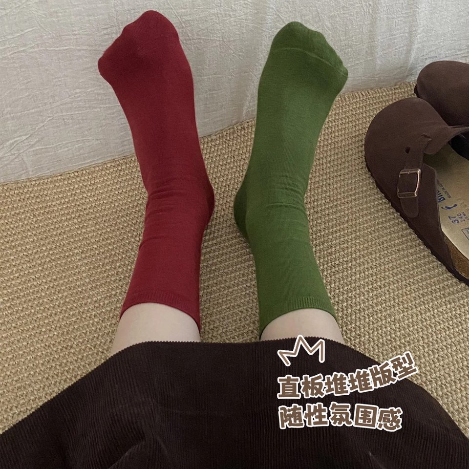 苔藓绿色袜子女款秋季复古中筒袜