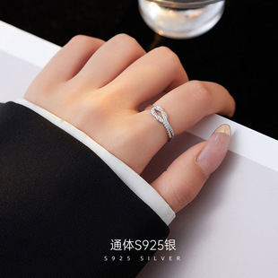 马年新品榕树下S925银莫比乌斯戒指女简约时尚小众设计打结个性