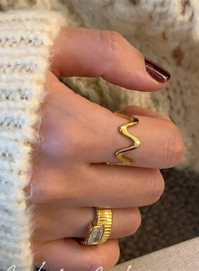 小众设计师大波浪戒指女时尚个性简约冷淡风镀18K金指环中指食指