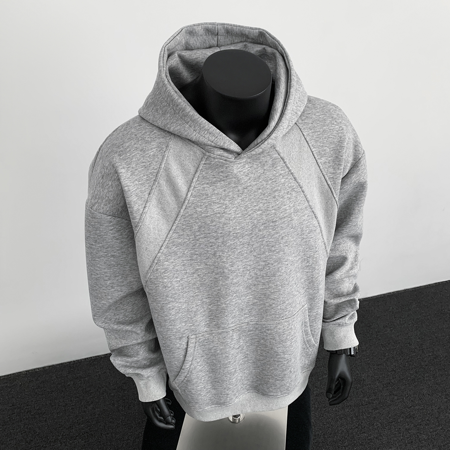 6w件+330g秋新款男潮牌套头连帽卫衣黑色假模WY617P32，男装卫衣，电商A030