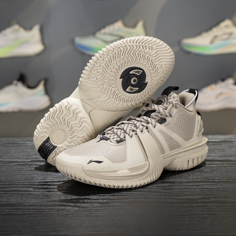 李宁男子减震回弹低帮篮球鞋